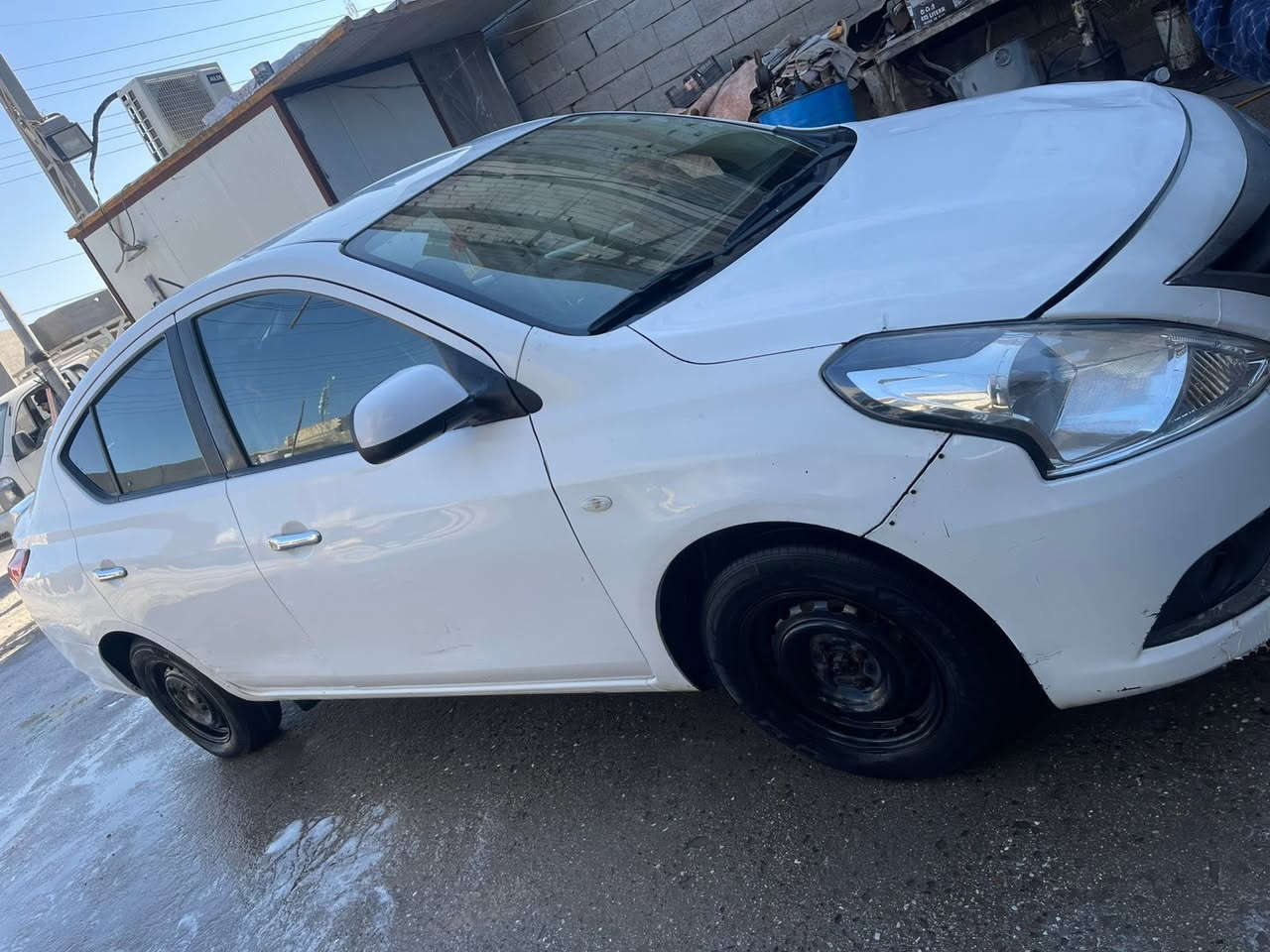 نيسان سني 2020 رقم اربيل السنويه لنهاية 2026 
السياره بيها جاملغات اماميه امبدلات وجاملغ خلفي بي بارد للبيع السعر 90 وبيها مجال للشراي 
للستفسار 0772 275 0121‬ ما متواجد ع النت
