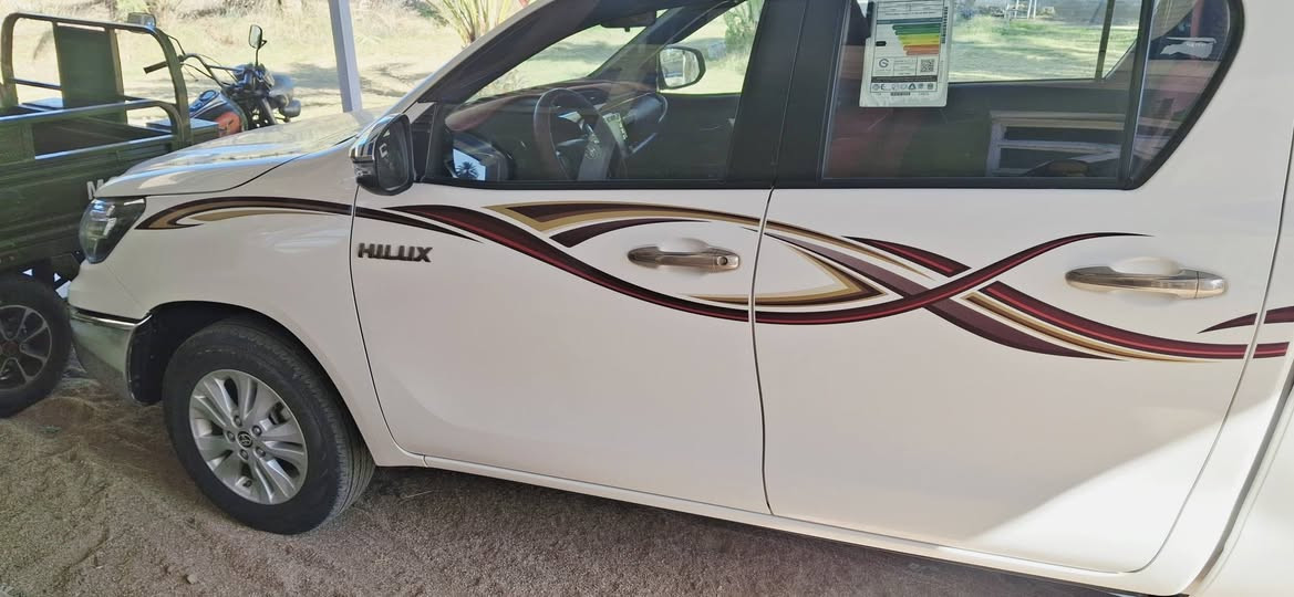 تويوتا هايلوكس ناصي 2024 رقم بغداد كويتي الساير ماشية 25 الف
 مكفولة كفاله عامه عدا بارد شبر مؤشر بالصور فول مواصفات باسمي مكان بابل
***********
السعر 305
