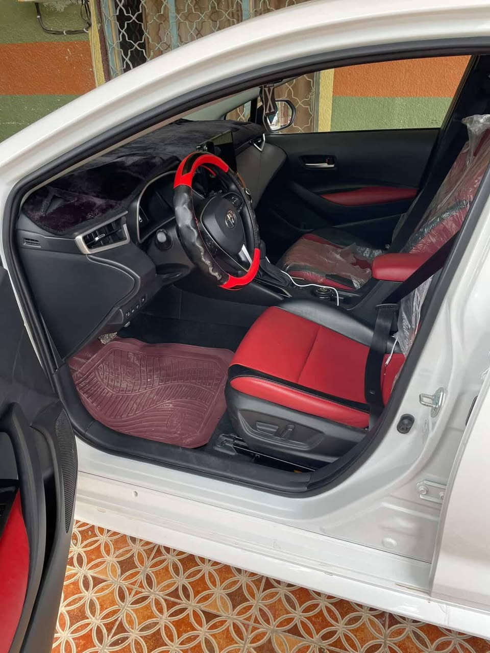 للبيع كورولا هايبرد موديل 2025
مكفولة كفالة عامة
ماشية 20 ألف فقط
سيارة فول مواصفات
استعمال شخصي ونظيف جداً
سيارة اقتصادية جداً… سالفة البنزين تنساها، كل أسبوع تقريباً تعبي وتمشي مرتاح
الجادين فقط للتواصل.
***********
