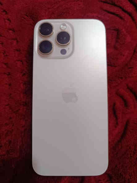 السلام عليكم ايفون 16 برو ماكس شرق اوسط ضمان ماستر بعده بلضمان ذاكره 256 ب 93 نضافة الجهاز 100% مكاني بابل سعره 1300 قفل ***********
