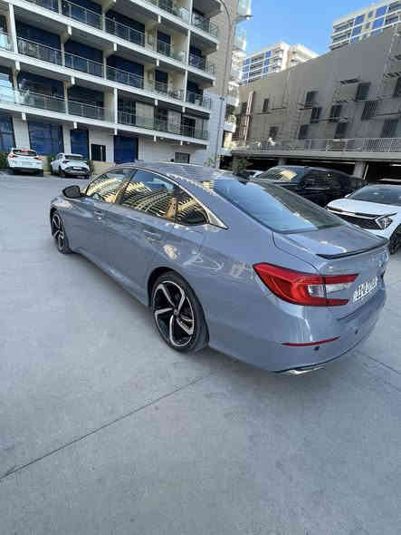 هوندا أكورد هايبرد سبورت 2022
حادث بنيد وباب خلف السايق بدون أيرباك 
سعة المحرك : 2.0 
المواصفات :
كير بصمة
مانع انزلاق
شفتات ستيرن 
دخول الذكي 
شاشة 
قيادة الذاتية
تشغيل عن بعد
- عداد الكتروني
كرسي كهربائي
أنوار نهارية LED‏
ويل 19 رياضي 
هاند بريك بصمة 
‏Ev‏,Eco, normal, Sport, وضعيات القيادة
‏Apple car play
حساس ضغط الاطارات
‏‎كاميرا خلفية بثلاث وضعيات
أزرار التحكم من المقود رادارات + الهاتف + المسجل 
السعر/ 168 
مكان السياره / بغداد بوابه العراق 
للاستفسار / ***********
