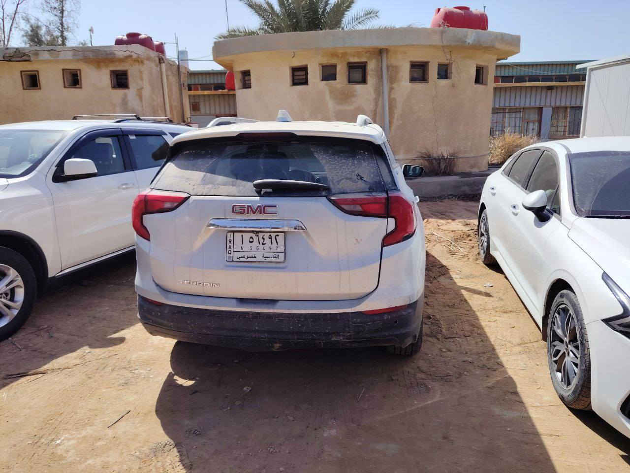 السلام عليكم
جي ام سي تيرين
٢٠١٩
رقم قادسية مداور بنفس اليوم
وارد بيها بنيد مصبوغ
والصندوك
السعر ١٢٠ وبيها مجال
ملاحظة السيارة بيها نواقص
الدعامية الامامية موجودة وياها
***********
