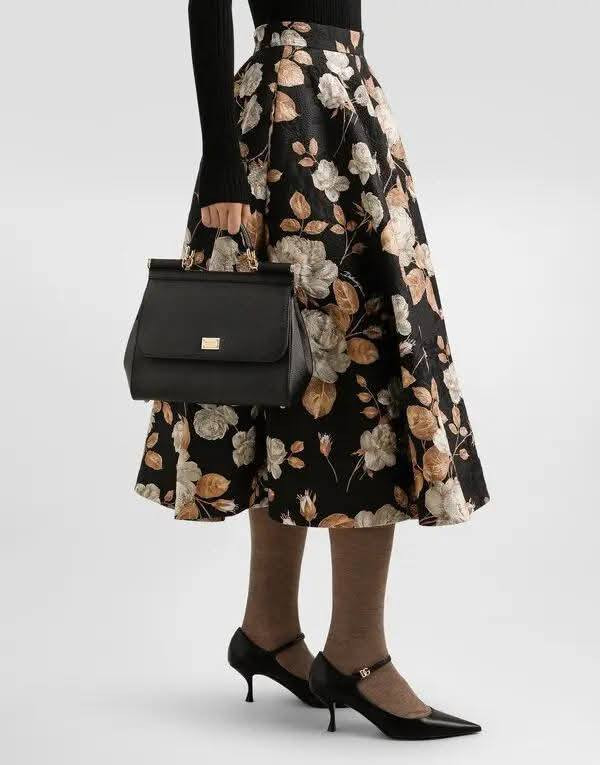 dolce&gabbana sicily black الحجم الكبير ✨
السعر ٢٥٠ ألف 💯


**إذا كنت صاحب هذا الإعلان وتريد حذفه لأي سبب، رجاءا أرسل رسالة إلى الدعم الفني**