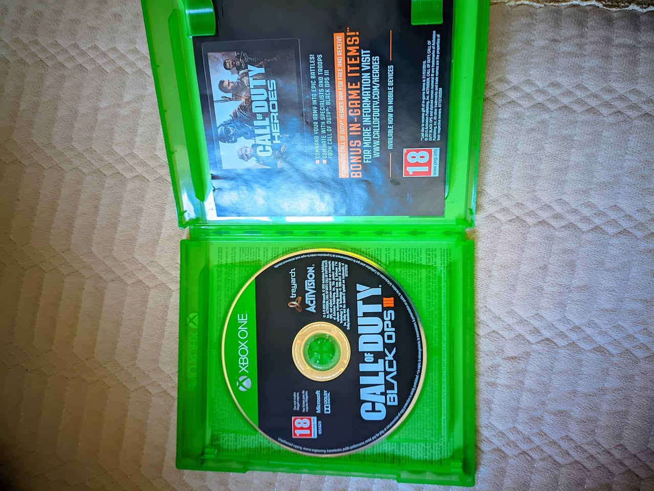قرصين للبيع 
Black ops 3 ب15 
Gta v ب10


**إذا كنت صاحب هذا الإعلان وتريد حذفه لأي سبب، رجاءا أرسل رسالة إلى الدعم الفني**
