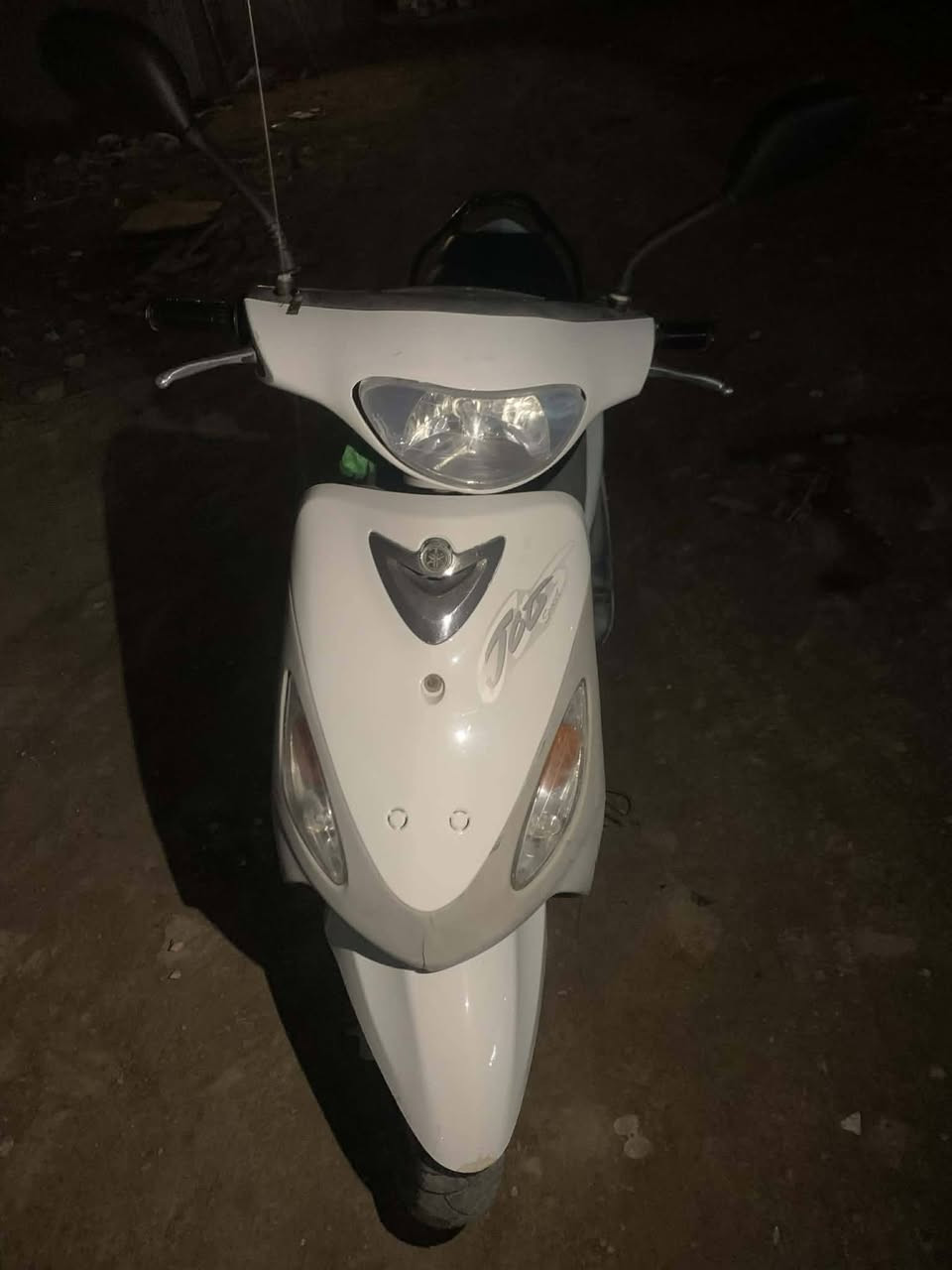 السلام عليكم دراجه ماكس منغولي للبيع  صارلي شهرين من متشريه عطله شي بسيط بس الدبل الامامي فاكس ومابي ستان نص مكسور كفرات تجاريه السعر خاص ***********
