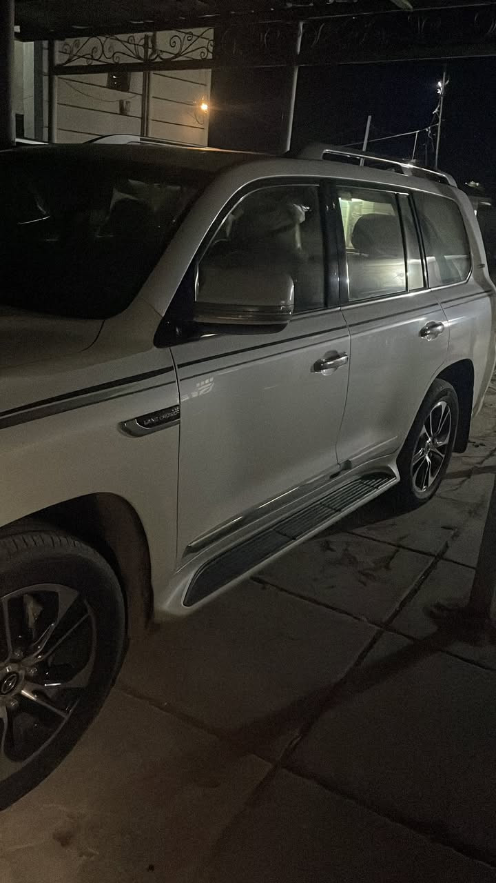 لاندكروز 2020 مكينه 6v ماشيه 130  ألف فول مواصفات مو شركات بيه صبغ بل الباب الخلفي والباقي كفاله السعر ٥٤٠ وبيه مجال. التواصل خاص


**إذا كنت صاحب هذا الإعلان وتريد حذفه لأي سبب، رجاءا أرسل رسالة إلى الدعم الفني**