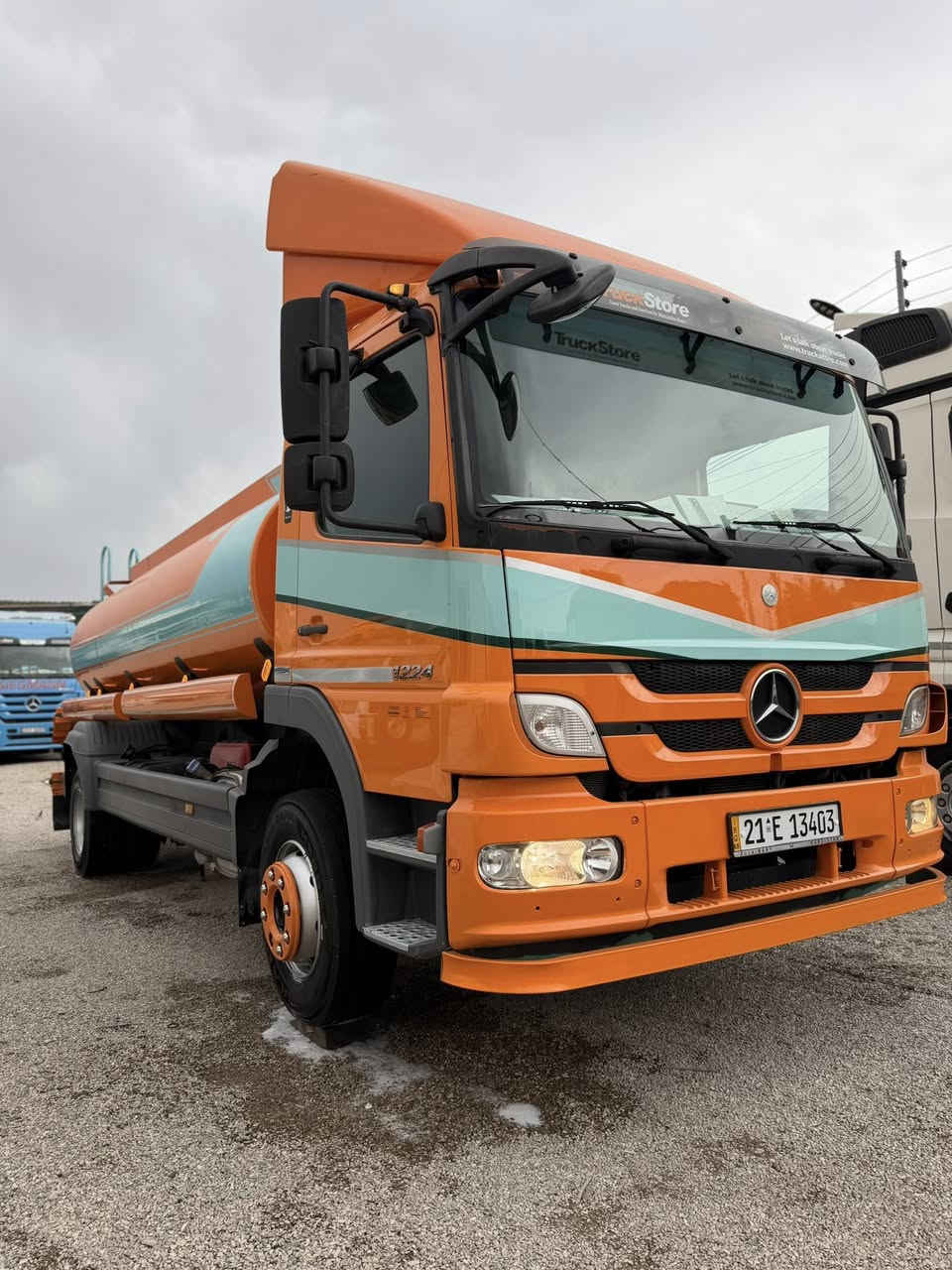 ماشالله تبارك لله 🧡
اتيكو تنكر ثمانيه برغي
سته سلندر. ماشيه (360000km)
فول موصفات.توخم تيار جديد
سنه ويه جديد حتا2031  
تبريد .جام كهربا .قفل اكسل. 
هاف.قمرو ربع. جوبليس خلفي حجم(1224)
مكينه محرك اكسل بشرت.
گير ٦ نمره عادي
بدون صبوغ.سياره مكفول كفاله عام.
📍مكان سليمانيه معرض بابل 
📞0770 143 26 93
📞0750 152 58 45
