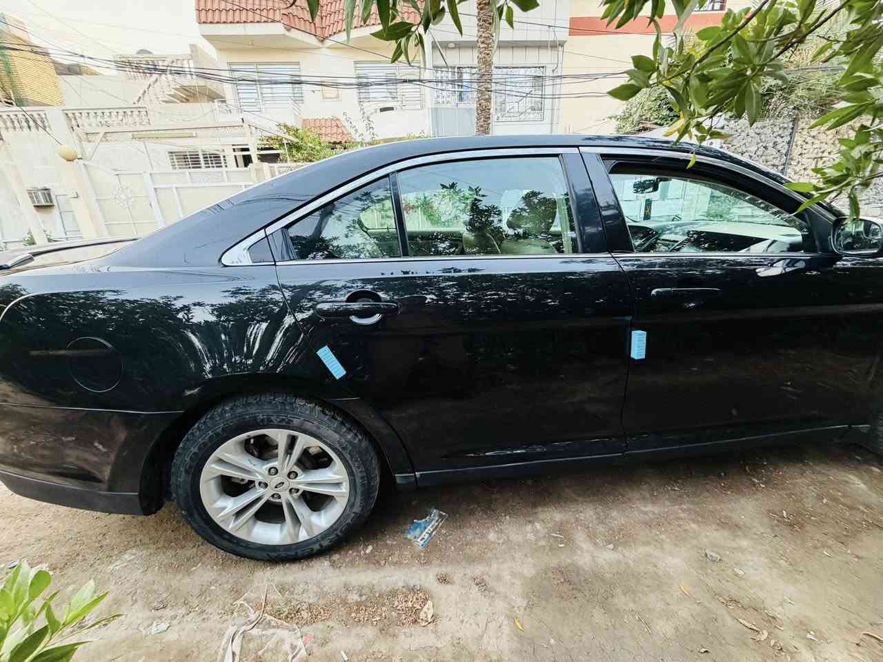 فورد تورس 2013 بدون حادث قطعة صبغ وحدة
فول مواصفات عدة الفتحة
محرك 6 سلندر 3500
رقم بغداد سنوية وهزة جدد
سيارة جاهزة من كلشي 
السعر 105 ورقة قفل
للاتصال *********** + واتس 
العنوان بغداد جانب الكرخ
غير متواجد ع الفيس
