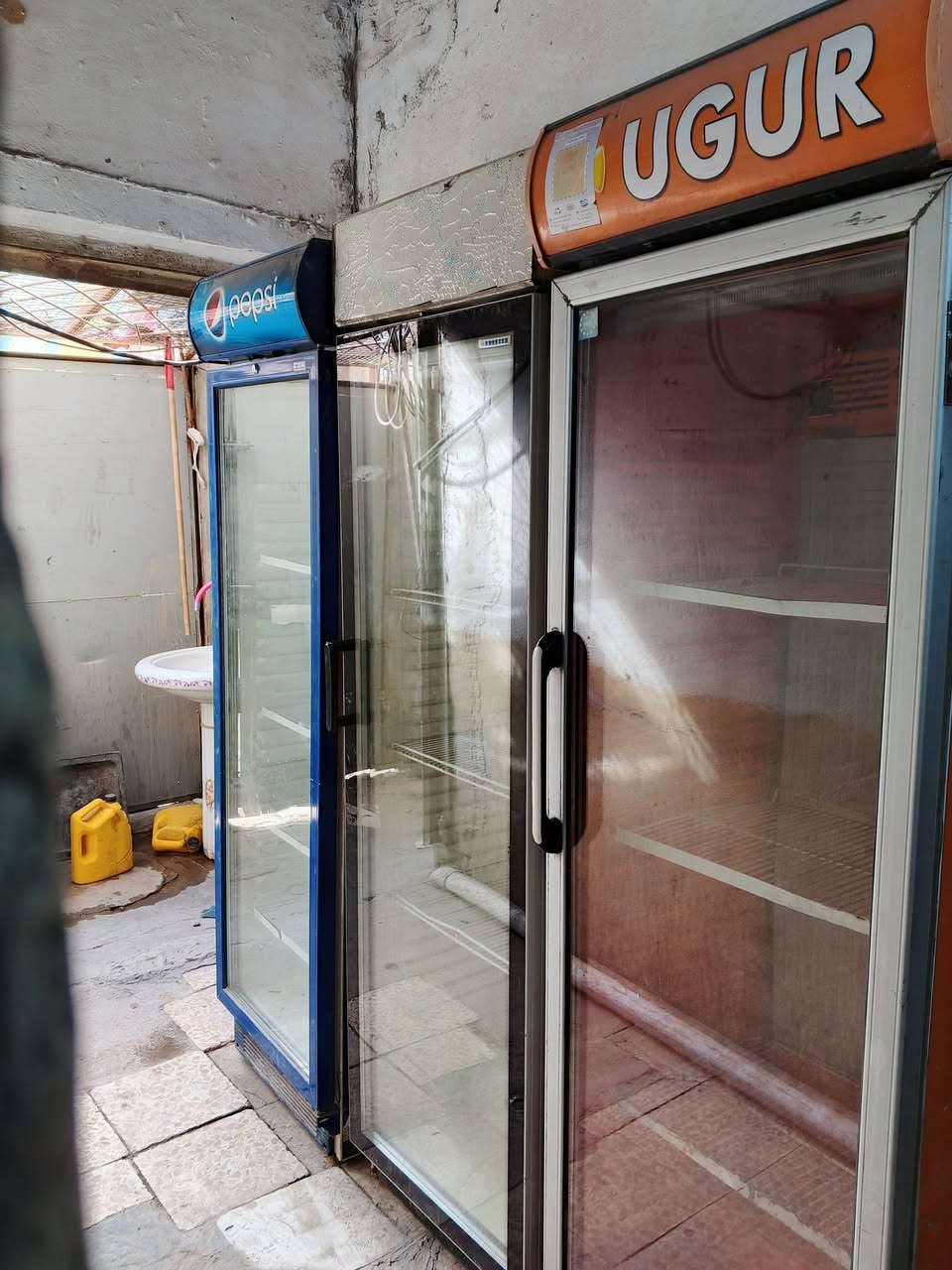 ***********اكو عرضات مستعمل جوه سوك ب200وذا حاب تجي وشوف مكاني بالنجف ركن شارع مدينه
