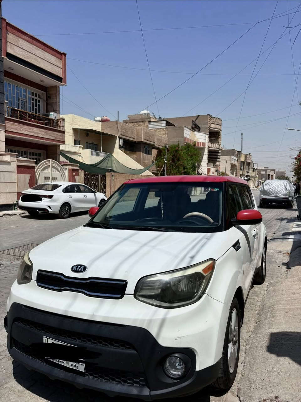 السلام عليكم
كيا صول 2019 
محرك 2000 GDI
تو كلر 
3 انظمة قياده (ايكو،سبورت،عادي)
ماشيه ٧٢ الف 
بيها ضربه بلباب الخلفي  للسائق ترجع بارد
السياره وارد امريكي  مابيها اي صبغ لو تبديل كله راجع على البارد بدون دواخل ايرباك سليم 
تفاصيل اكثر وصور الحادث اتصلو بلرقم (علواتساب فقط)
رايدتها ب 135 وبيها مجال حك الجيه 
***********
