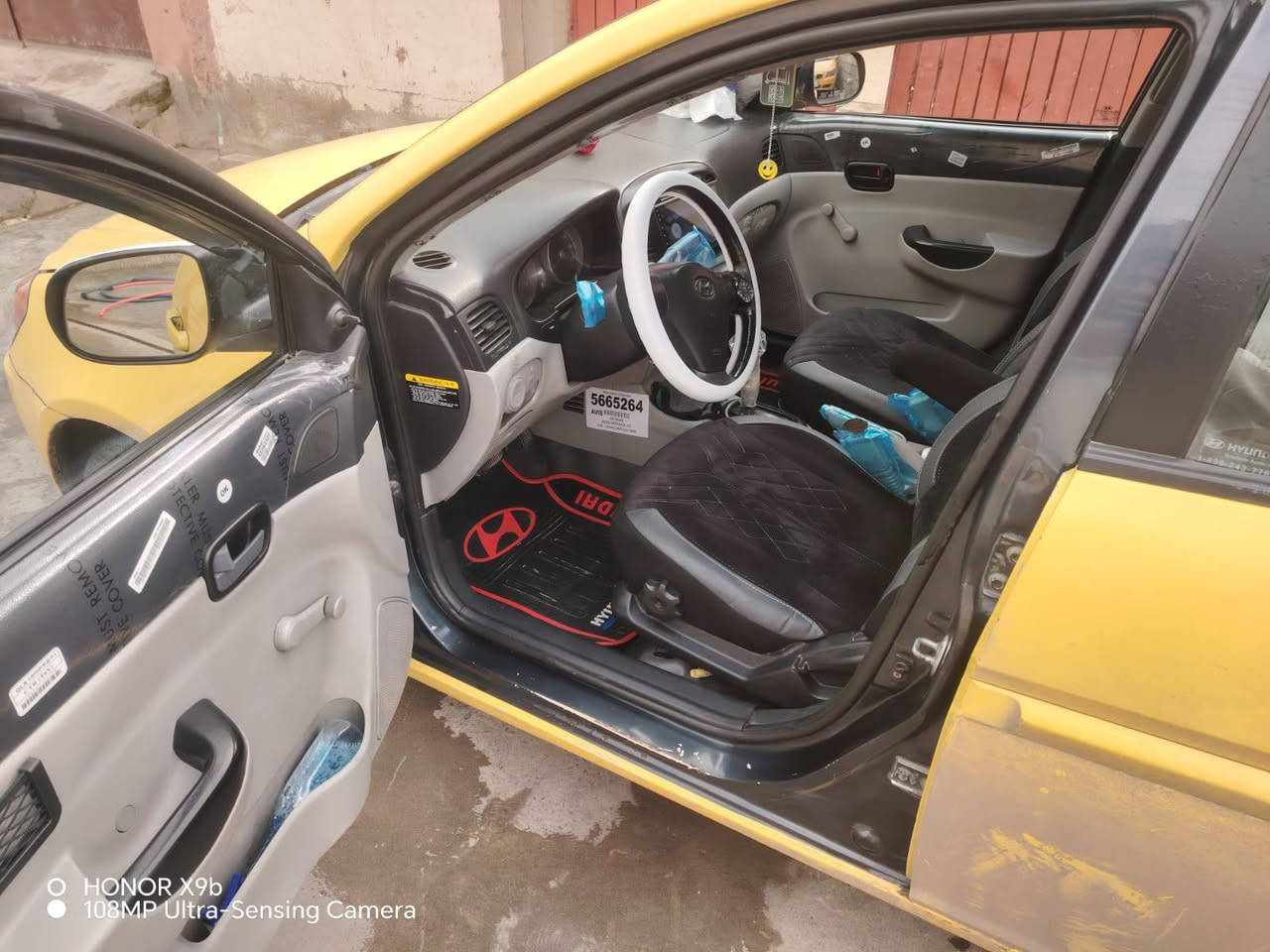 اكسن دبدوب 2011
وارد امريكي 

محرك 16

بيها بابين وبوند 

هيئه غرامات صفر 

رقم جديد 

السعر96
‏‪***********‬‏
