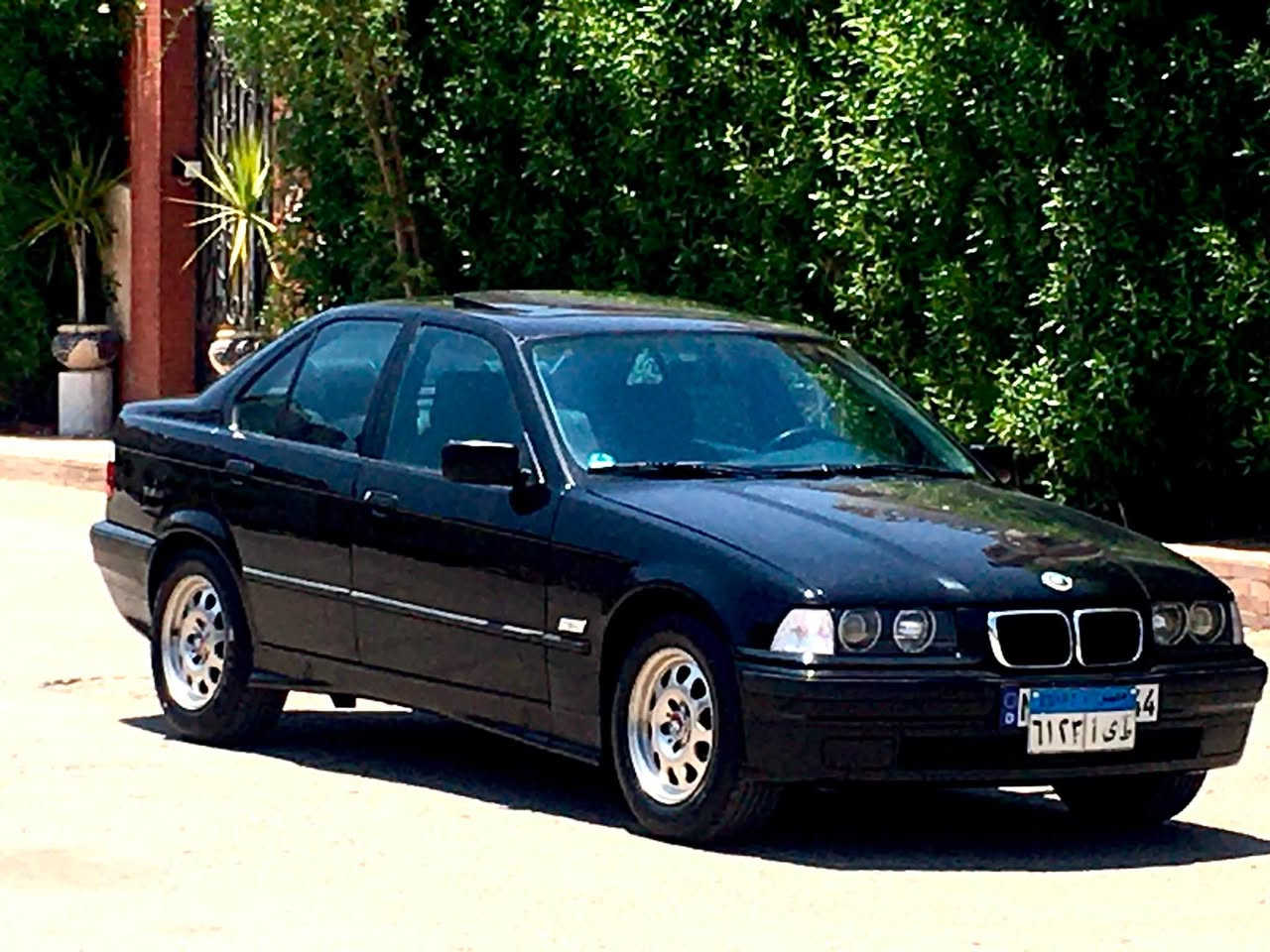 بسم الله الرحمن الرحيم
للبيع BMW/  3  /316 i موديل 1995 اتومتك 

العربيه كانت معاقين وفكت الحظر سليمه دواخل بدون ملحوظه المعاينه بورسعيد العربيه على وضع الفيريكه مفيش مشمار اتحل من مكانه01205268025 وائل زهران


**إذا كنت صاحب هذا الإعلان وتريد حذفه لأي سبب، رجاءا أرسل رسالة إلى الدعم الفني**