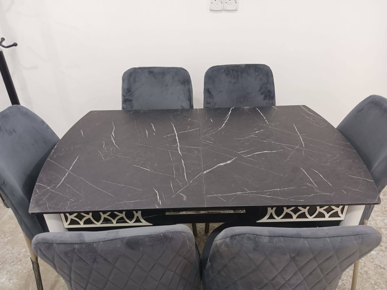 #مجمع_السيد_عمار_للأثاث 
المستعمل ✅️والجديد 
✅️تخم ملكي مستعمل نسبة ألنظافة 90% 🔥🔥
✅️شمعة ملابس موديلات مختلفة 
٢٠ ألف الوحده والثانيه ٢٥ 
استعمال قليل نسبة ألنظافة ١٠٠%  ✅️سرير خشب أحطاطة سعر 45👉 نسبة ألنظافة 100% أستعمال قليل متوفر الان لدى مجمع السيد عمار للأثاث ألعنوان تكريت مجاور المحكمة القديمة وكاتب عدل للأستفسار***********📲
