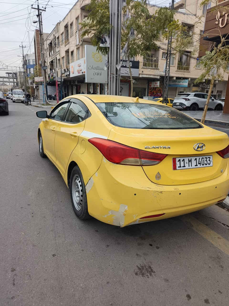 سلام عليكم الانترا موديل 2013 وارد امريكي مكينه وكير خير من الله تخم تاير جديد باتري جديد السيارة كلشي مناقصها مصفرة هيئة وغرامات يعني بين قوسين كبل للشارع 95 وبيها مجال مكاني بغداد الحريه *********** غير متواجد ع الخاص اتصل وادلل
