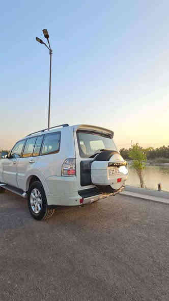 السلام عليكم..
للبيع او المراوس بسعر اقل 
ميتسوبيشي باجيرو 2013 فووول مواصفات مكفولة من الصبغ مكينة وكير كفالة عامة برغي مامفتوح السيارة نظيفة وناعمة كلش حدادية بالباكيت وبيها شاشة تلفزيون ومسويلها معالج طسة تخم تاير باتري جديد كلها بلادية وكلشي بيها شغال السيارة مال جناي بيها شوية بارد يم البك لايت وشخط بالباب ورقم انكليزي جديد وهزة جديدة سنوية ل2030 
السعر 166
الاتصال ع ***********
او ***********
