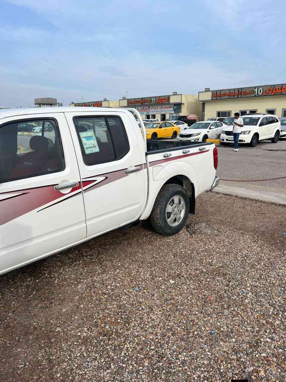 السلام عليكم
نيفاره 2014 بيها مكانات بارد وبيها مكانات صبغ + مكينه مفتوحه 
السعر 95
العنوان البصره 
تواصل ***********
