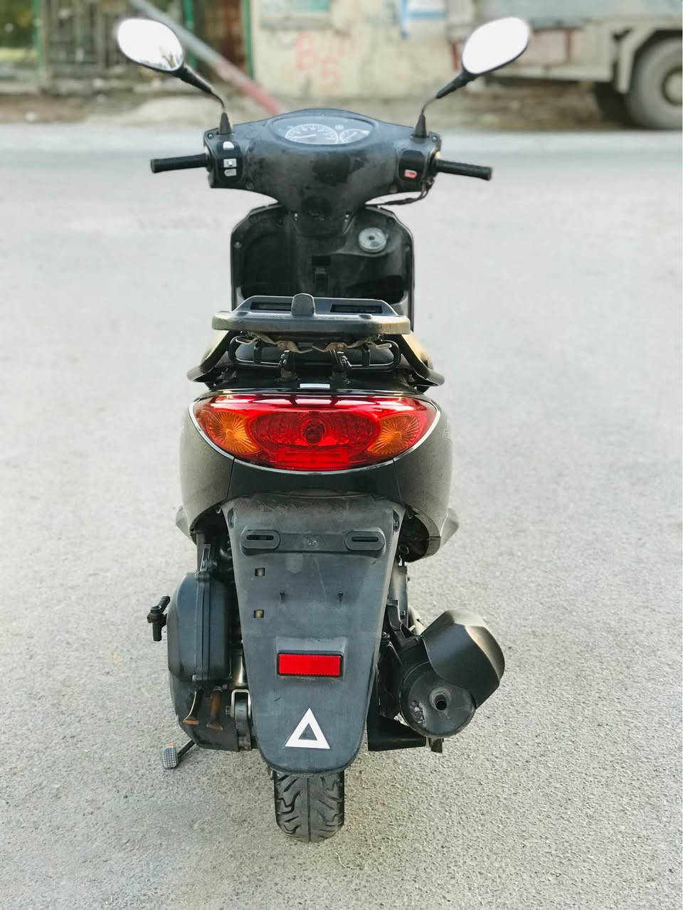 دراجة اكزز نوزل ياباني سكليتر خطين للبيع فقط
استان حساس كهربائي
دراجه مكفوله كفاله عامه  
دراجة كله بلادي 
ماشيه 11الف
السعر مليون و250 وبيهة مجال قليل
العنوان بغداد حي جميلة
الشراي يتصل ***********
جيب وياك فيتر وافحص Colombo, Sri Lanka
