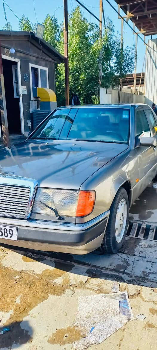 السلام عليكم مرسيدس دب للبيع
موديل 1992
كير ومحرك خير من الله 
سياره جاهزه وحلوه مال جناي
كهربائيات كلهه شغاله
سلايد روڤ
رقم الانكليزي بغداد
تدفئه تبريد
تخم تاير 
صدر نضافه 100/90
مكاني الشعب 
السعر 70 وبيهه مجال 
بيك خير وتدلل
الرقم/***********
