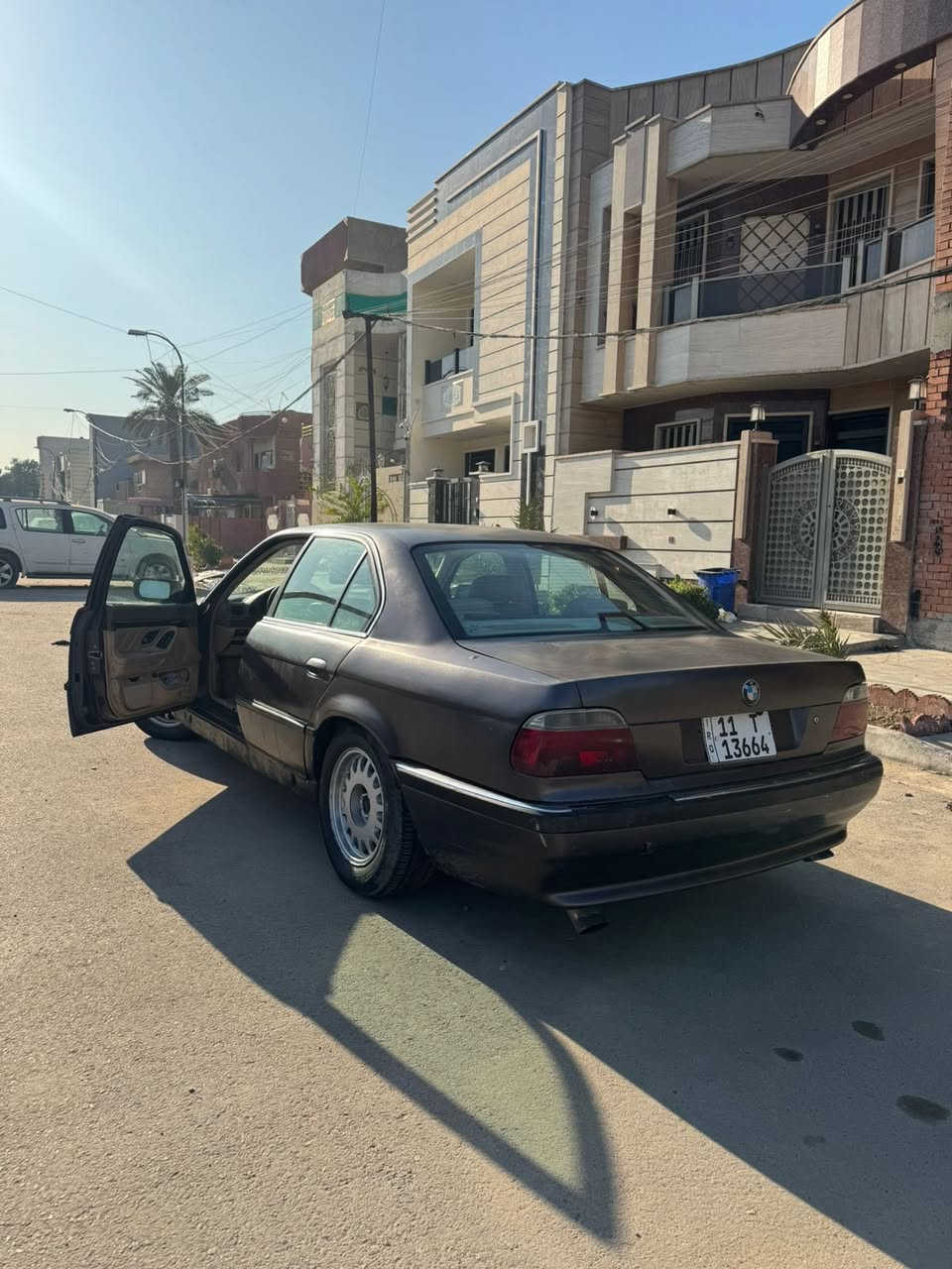 السلام عليكم كاسحة موديل 1995
730 مواصفاتها معروفة كير مكينة مكفولات 
منظومة تبريد جديدة يحتاج الها ترتيبات بسيطة 
كشنات كهرباء  السعر 67  شراء اتصل وتدلل 
مكانها حي القاهرة 
***********
