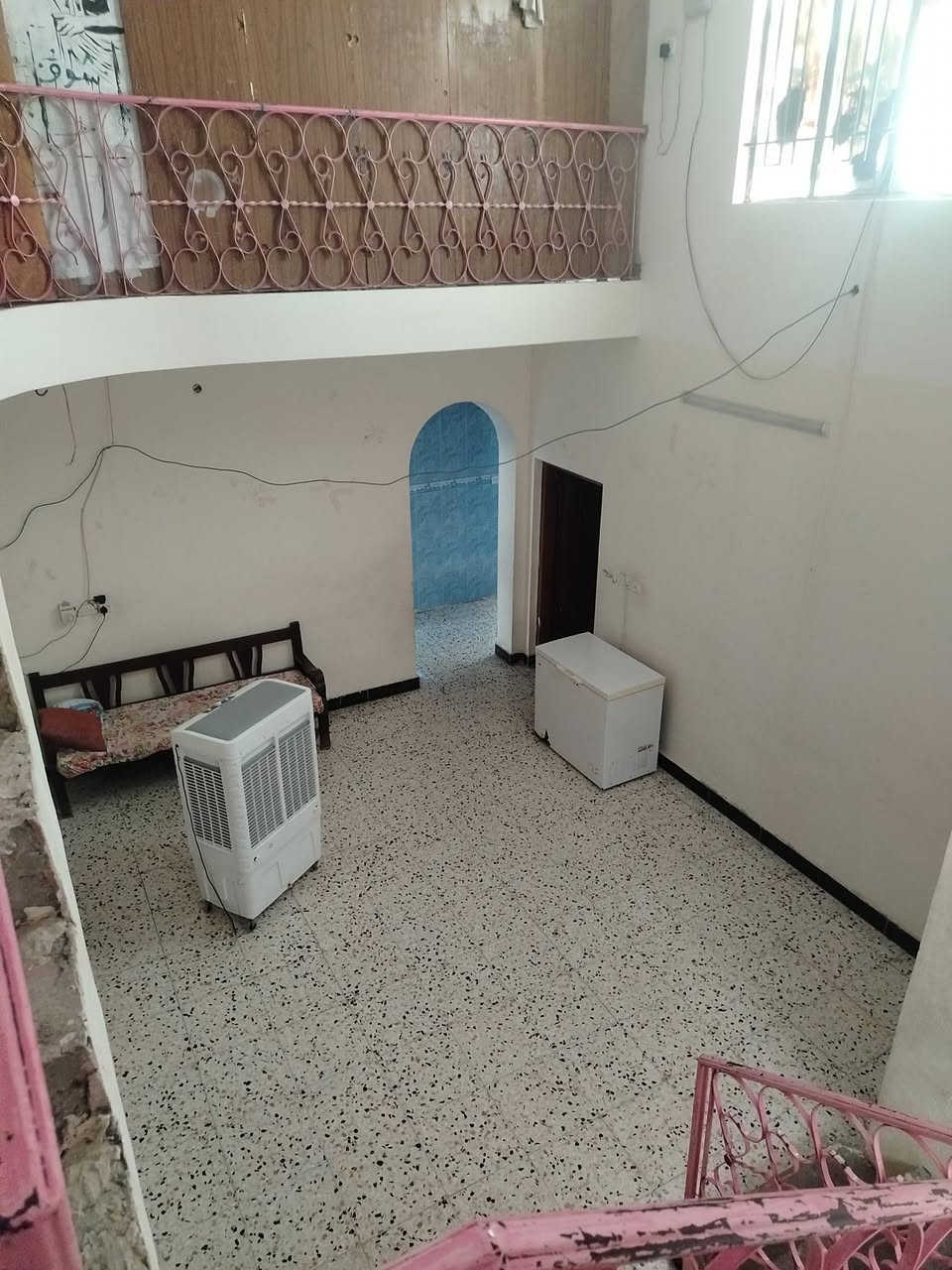 دار للبيع المساحه ٤٠٠ سند ٥٠٠ واقع حال حي الرساله شارع معرض الشارقه للستفسار الاتصال
***********
