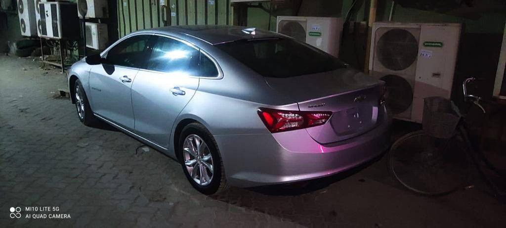 السلام عليك ماليبو موديل 21/فول بانوراما 
رقم بغداد معوقين باقي 11/شهر صير حره 
حادث جانبي بجم كبس صندوق كبس ماشيه 66
وقابل للزياده السياره جديده الله شاهد بس الظروف 
تحكم ومستعجل وباقي التفاصيل خاص او على 
الرقم /***********/مكاني بغداد
السعر /102/والله يرزق الجميع
