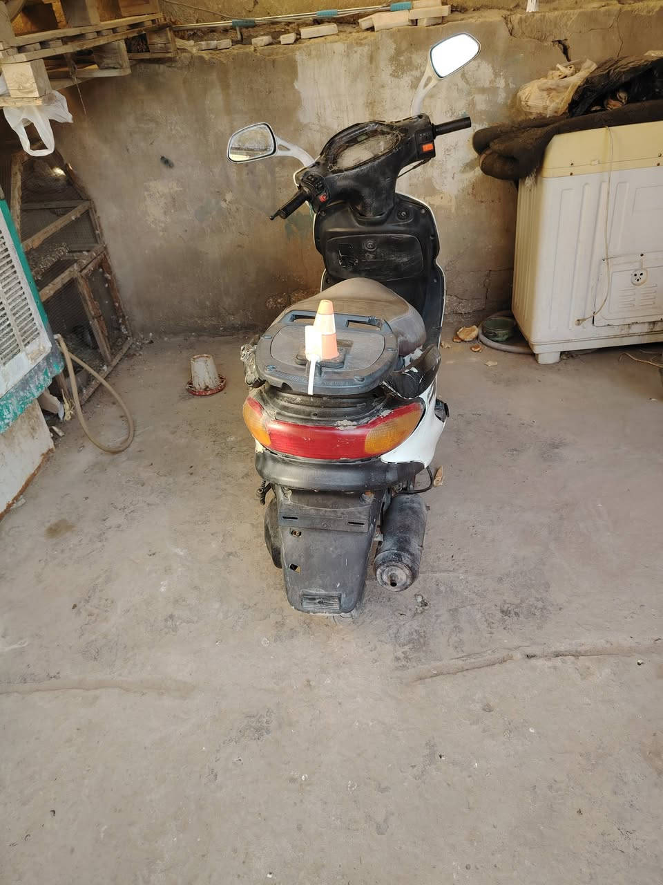 دراجتين للبيع سلف وهندر شغالات كهربائيات كله شغاله مامفتوحات مكاني بابل قضاء الهاشميه ***********
