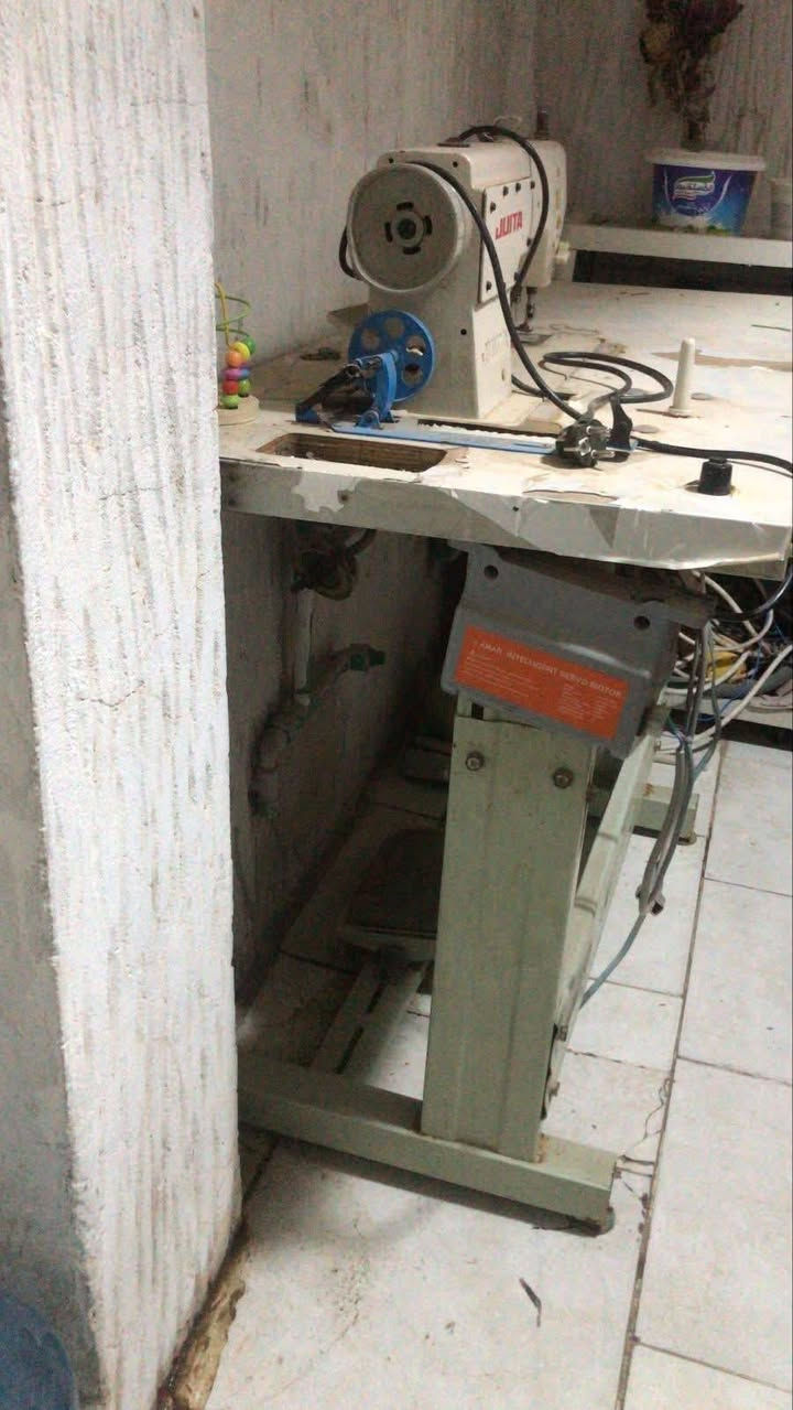 مكينه خياطة شغاله وكامله سعر 250وبيها مجال


**إذا كنت صاحب هذا الإعلان وتريد حذفه لأي سبب، رجاءا أرسل رسالة إلى الدعم الفني**