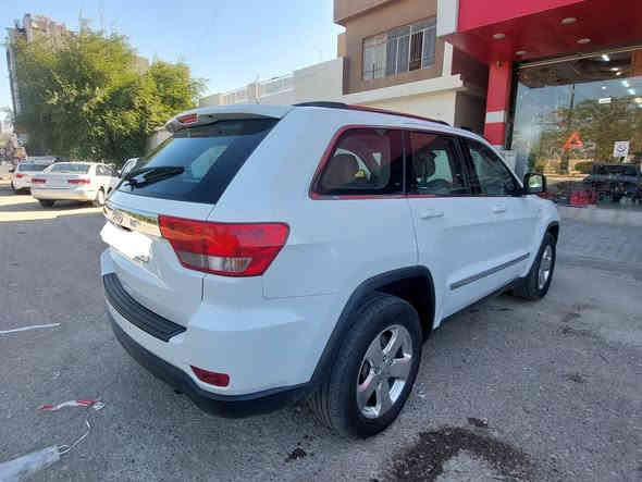 سلام عليكم
جيب ٢٠١٣ خليجي فول مواصفات 
مكفولة كفاله عامه من الضربه والصبغ التبديل
سياره جاهز صدر امامي وخلفي جديد تخم تاير جديد
رقم بغداد دولي سنويه مجدده السعر ٢٠٥
*********** 
*********** واتساب
