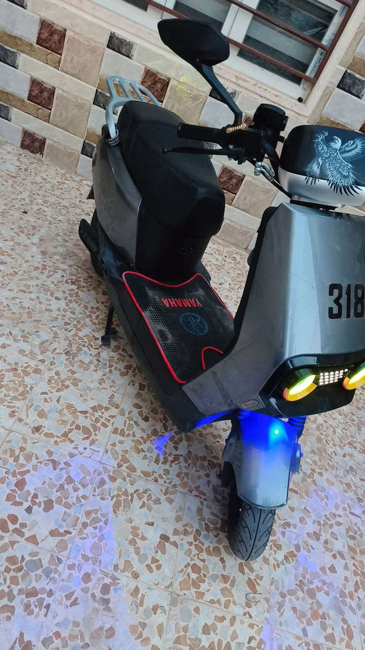 🛵
السلام عليكم دراجة شحن للبيع 🔋⚡  
318  
نظفتها 75%  
بصمتين و اسويجين  
امبدل 4 بطاريات 🔋 
بل درع الإمام اشخوط بل صفحة اليسار  
السعر 425 و بي مجال
أي استفسار راسلني خاص


**إذا كنت صاحب هذا الإعلان وتريد حذفه لأي سبب، رجاءا أرسل رسالة إلى الدعم الفني**