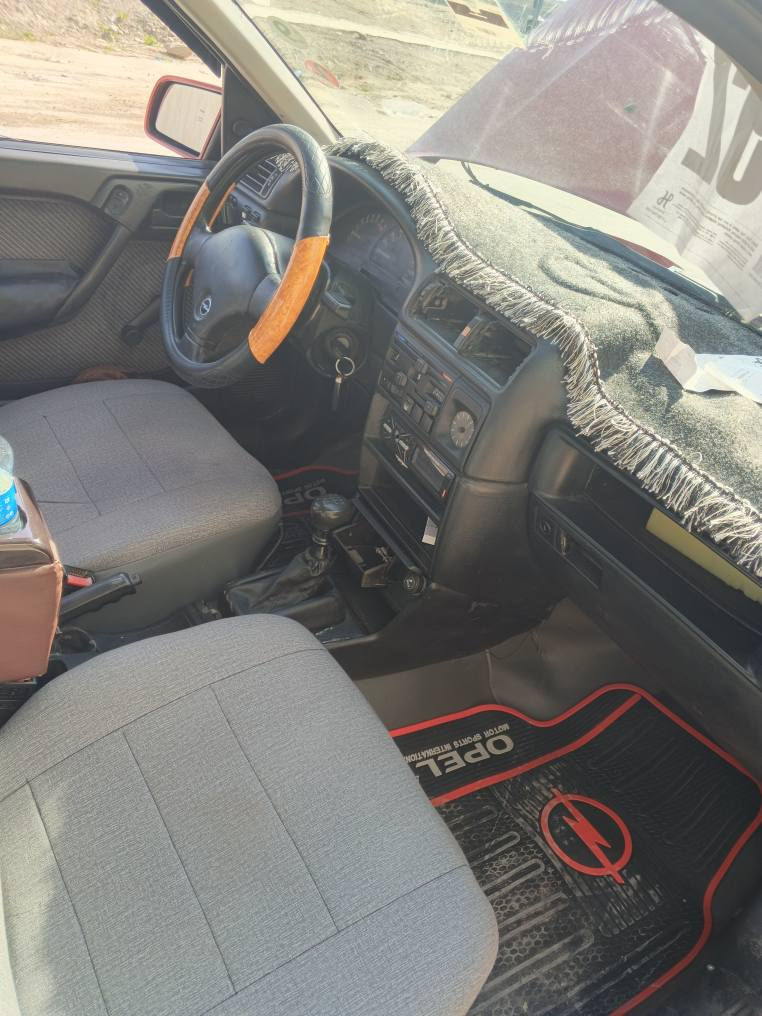 اوبل فكترا حجم ٢٠ كير ومكينة بل شرط و شرط التحويل و الوكالة لون احمر تخم تأيرات جديد صبغ عام للجمالية دفتر بانزين سنوية مشروع وطني لل ٢٧، رقم جديد، داخلها نضيف السعر ٤٦ وبيها مجال للاستفسار *********** كركوك, العراق
