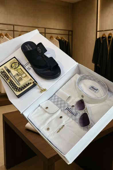 كشخة المسعودي للزي العربي 
بأداره ابو سيف المسعودي

دشداشة رجالية

عكل وشماغ

يلك وجهين 

شحاطات طبيه

فروات رجاليه 

تنسيقات مختلفة اكلاسيكي

 الاستفسار مراسلة الصفحة 📲📲 او الاتصال ***********

📍العنوان - الامام عون (ع)- قرب ازياء كريم
