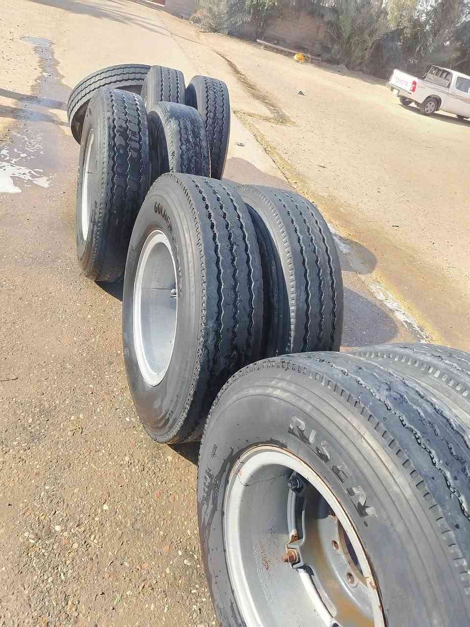 تايرات للبيع تخم ويل ألماني تخم برماغ ألماني وتخم طوك كامل جيب وشد السعر خاص ***********
