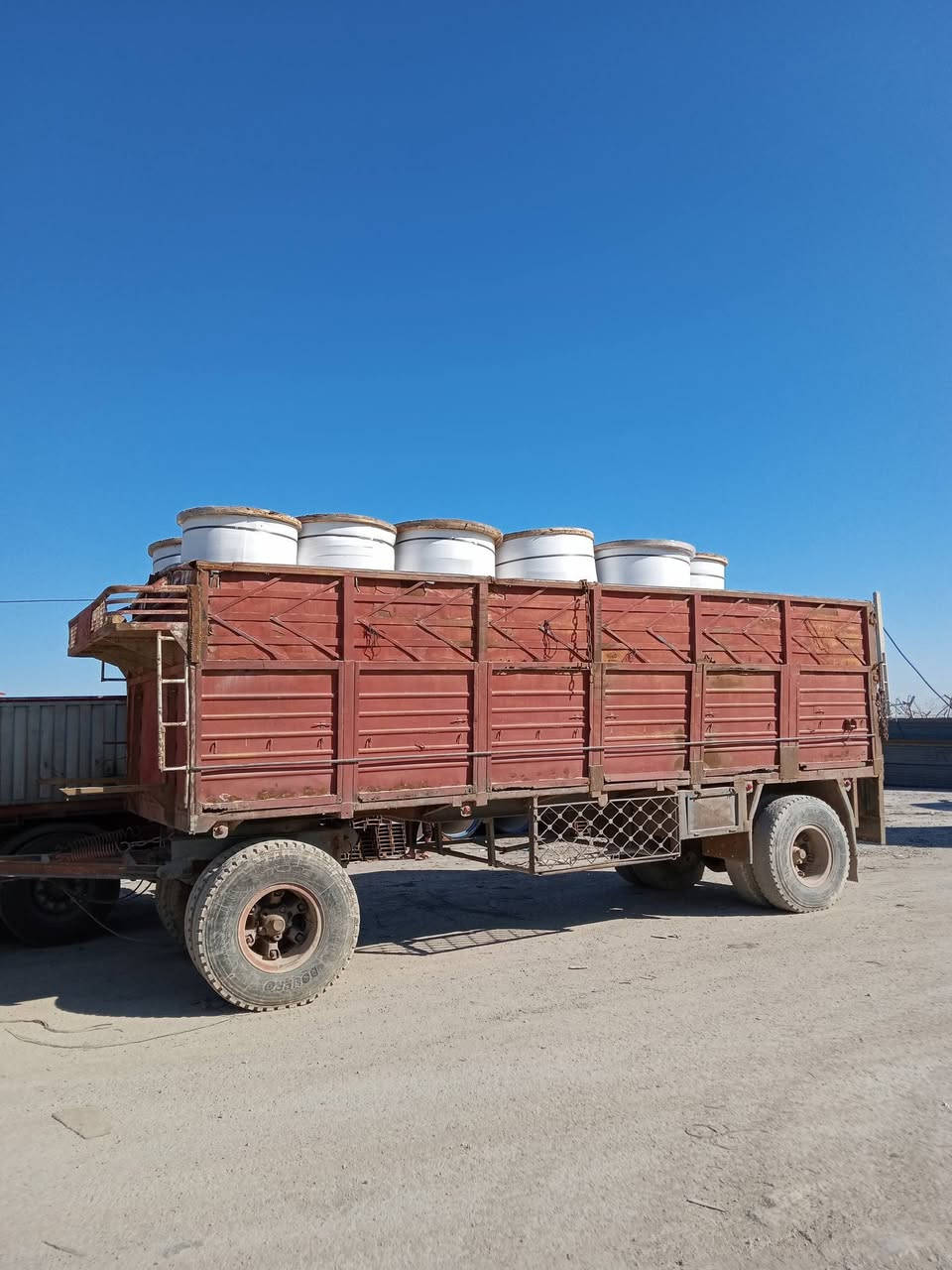 قاطره. للبيع طول 7 متر دناكير سكانيه ***********
