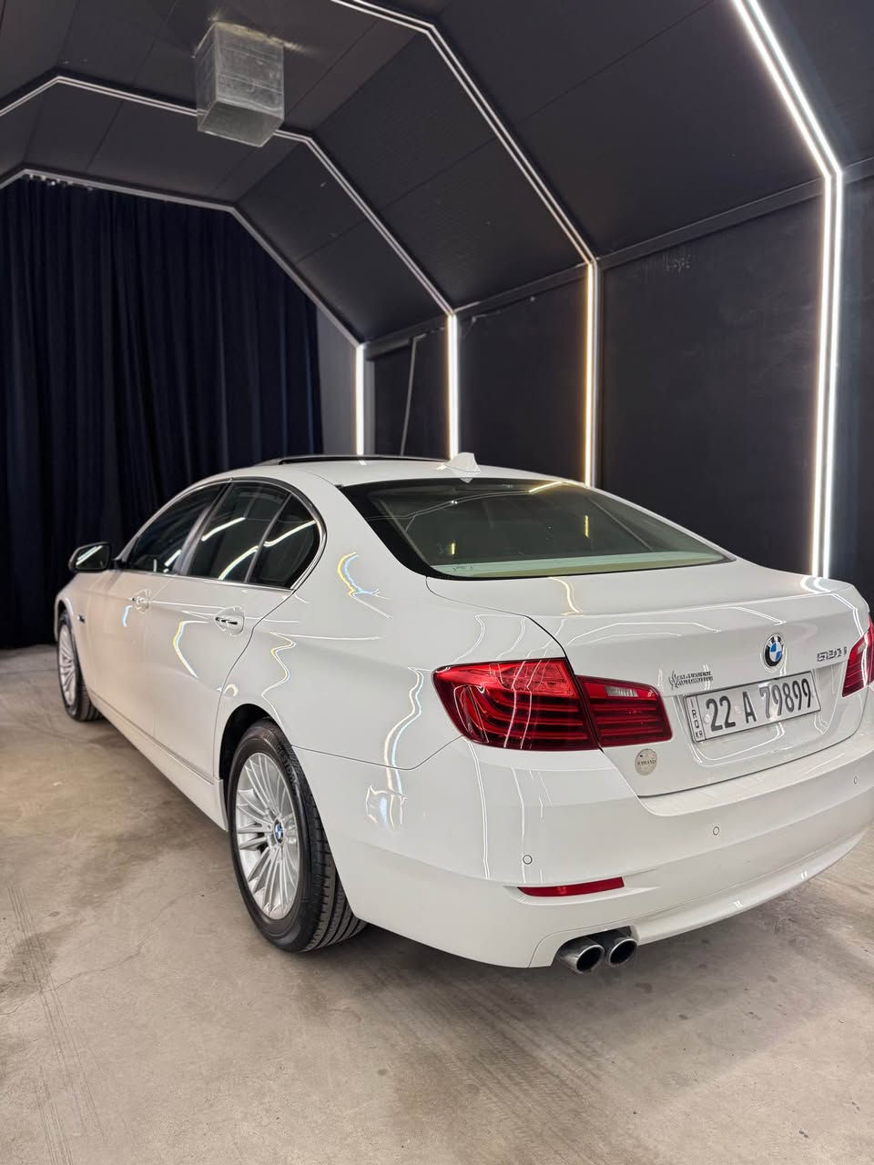 BMW 2016 520i  F10
سفر هه ولێر عروش
ناو جلد
ناو زه رد
٥ په رده پەردەی پشتەوە کارەبایی
كوشنةكاني كارباية سايةق و سكن  
پادل شەفت
لايت و به گلايت LED
پێش ودوا حاسه ٣٦٠
كامێرا
سلايد
٣ موّدى ليخورين
به سمه
ئاويّنه شهفت و كاره با
تحديد سورعه

سەیارەکە زۆر تازەیە هەموو گیانی لەسەر دەقی بیلادیە  گێر مەکینە کارەبای بەشەرتە یەک قەترە صبوغ و تعدیلی نیە 
ناونیشان هەولێر 
ژم/*********** واتساپ 
 
صفر شريكة عروش 
داخل جلد 
خمسة بردات 
داخل بيجي نضيف 
كشنات كهرباي سايق و سكن 
بادل شفت 
لايتات ليد و عدسة زينون بلادي 
كاميرة حساس اميمي و خلفي 
كاميرا 
ثلاثة مود ايكو سبورت كومفورت 
مرايات شفت و كهرباي 
تحديد سورعة  

سيارة كلش نضيف و جديد ماشية ١٩٠ كم حقيقي گير محرك كهرباي بشرت قطرة صبغ مابيه بارد مابية 
مكان سيارة اربيل 
رم/*********** واتساب أربيل, العراق
