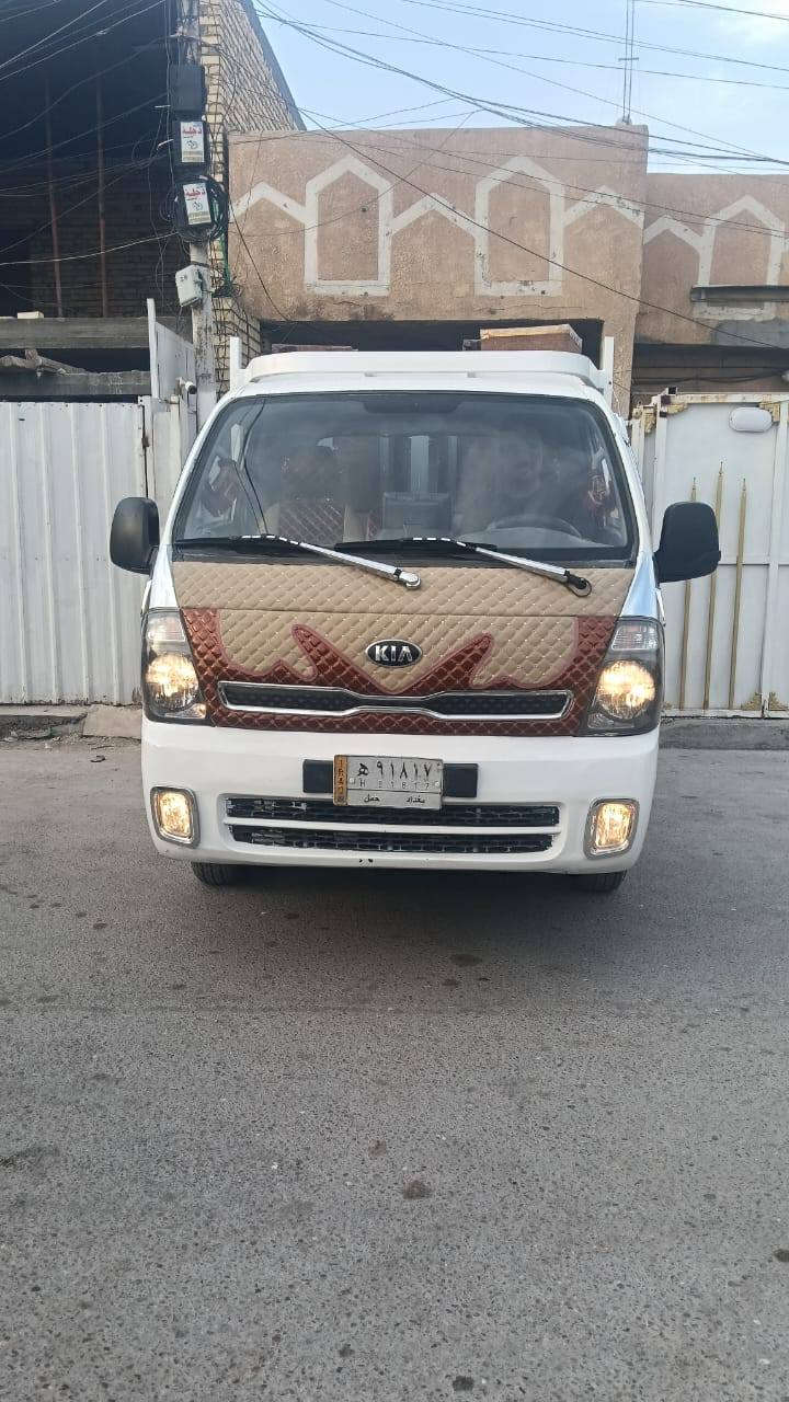 السلام عليكم كيا 2700رقم بغدادالماني موديل 2019محرك كير اكسل شاصي حداديه تخم تاير جديد السياره خير من الله التليفون ***********

