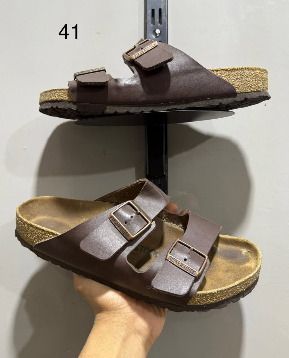 تخفيضات 🔥🔥🔥🔥🔥
سعر القطعه 5 تلاف 
بوت بآله اوربي آصلي + حذاء رياضي و صندل اوربي 
القياس موجود داخل آلصوره 
الأستفسار مراسلة البيج ✅ او واتساب ‭0780 546 1406‬☎️
التوصيل الى كل العراق 🚛🚛
