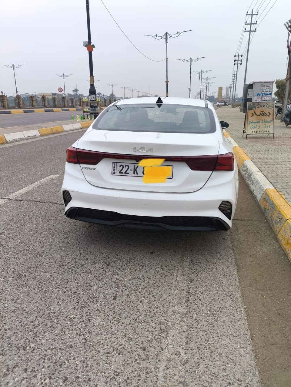 فورتي 22 نص فول رادار امامي ثلاث انظمه  قياده باسمي حادث موضح بالصور المكان بعقوبه التحرير للتواصل *********** السعر 148 ماشيه 112 كيلو متر
