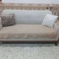 تخم للبيع السعر ٣٥٠ وبيه مجال اتصال على الرقم 07834186881