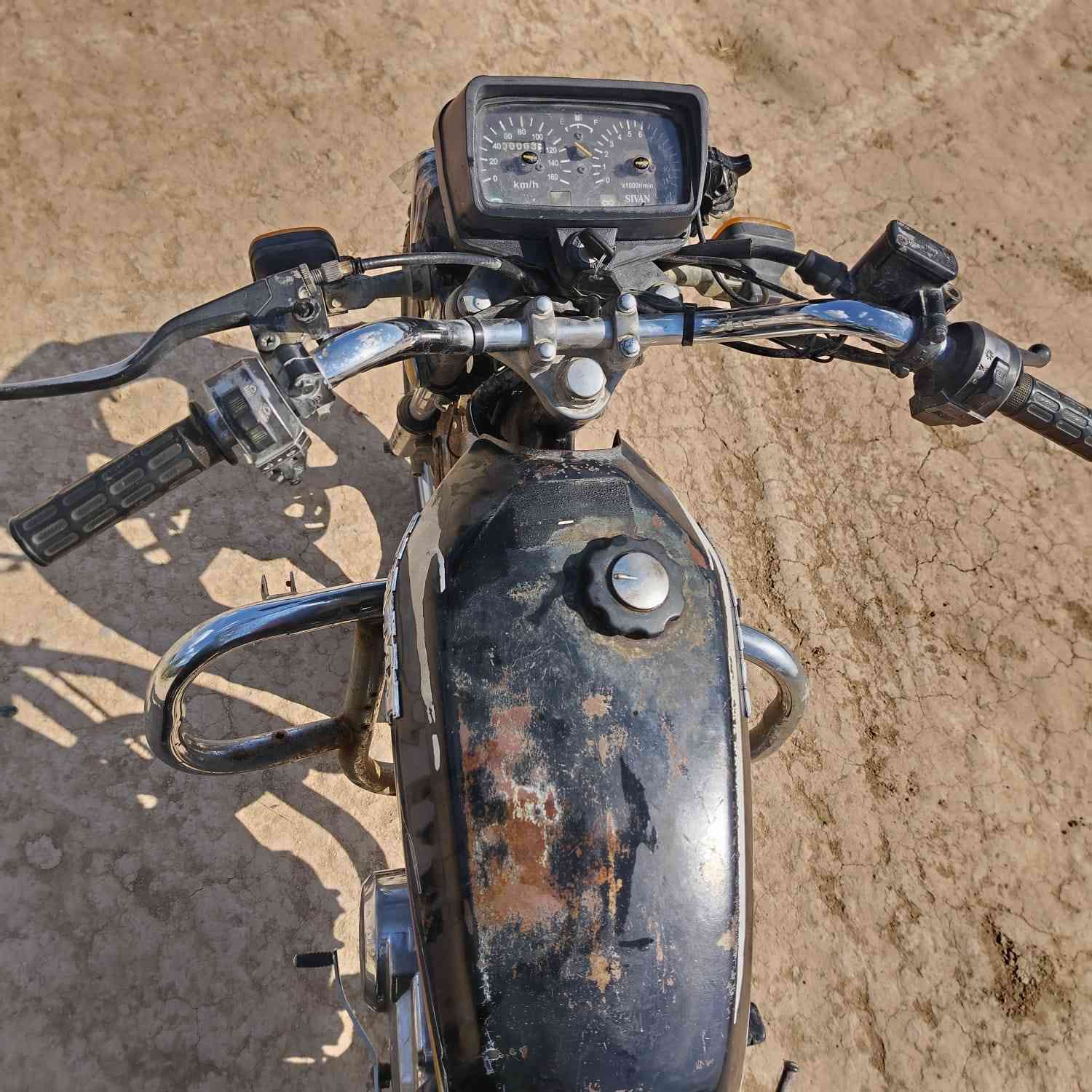 سلام عليكم ورحمه يوجد موطار للبيع الموديل 2015   ***********
