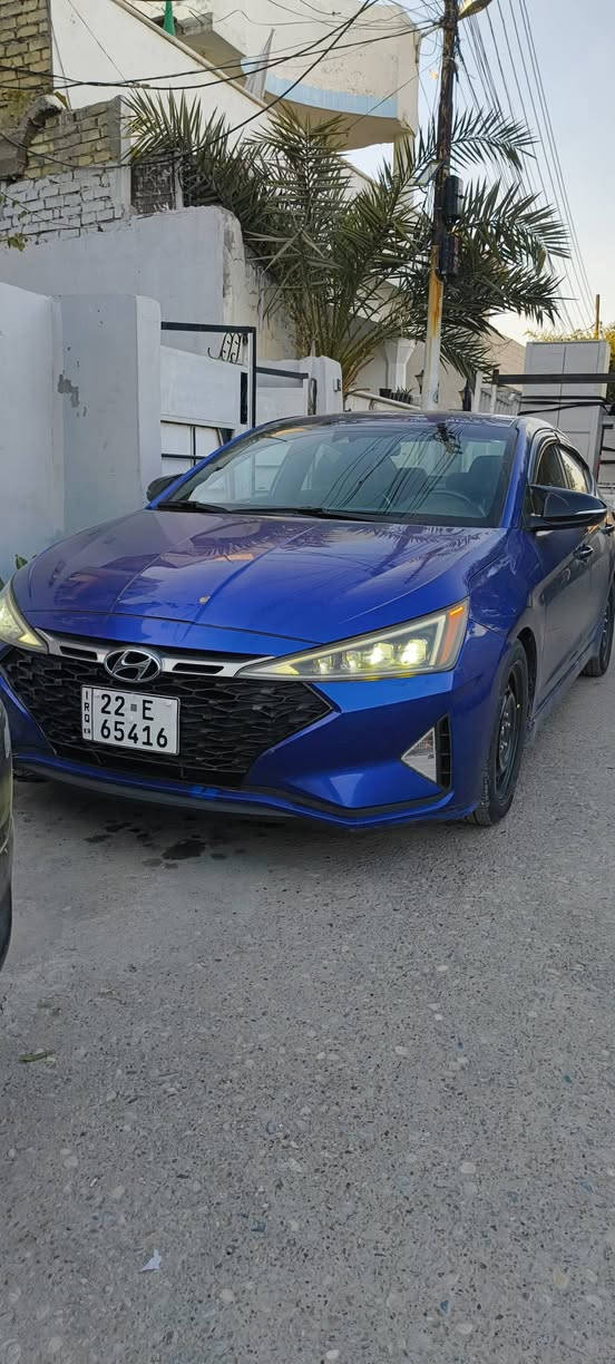 النترا سبورت 2019 كيررر عادي مراوس سياره مابيها نقص برغي***********
المواصفات 
1 بصمه تشغيل وابواب
2فتحة سلايد
3 كشنات جلد
4كشنات تدفئة 
5 لايت عدسات كهربائي زنون فلاش
6لدات امامي 
7لدات خلفيه
8شاشه كبيره
9رادارات 
10كاميرا امامية وقيادة اليه تتوقف سياره وحدها
11 كاميرا خلفية
13 محرك تيربو 1600 طياره بانزين عادي وتبطنش
14 كير سبع نمر مع البك
15 ستيرن حرف دي

  
وباقي المواصفات المعروفة وانشالله مانسيت شي وكلشي مذكور
