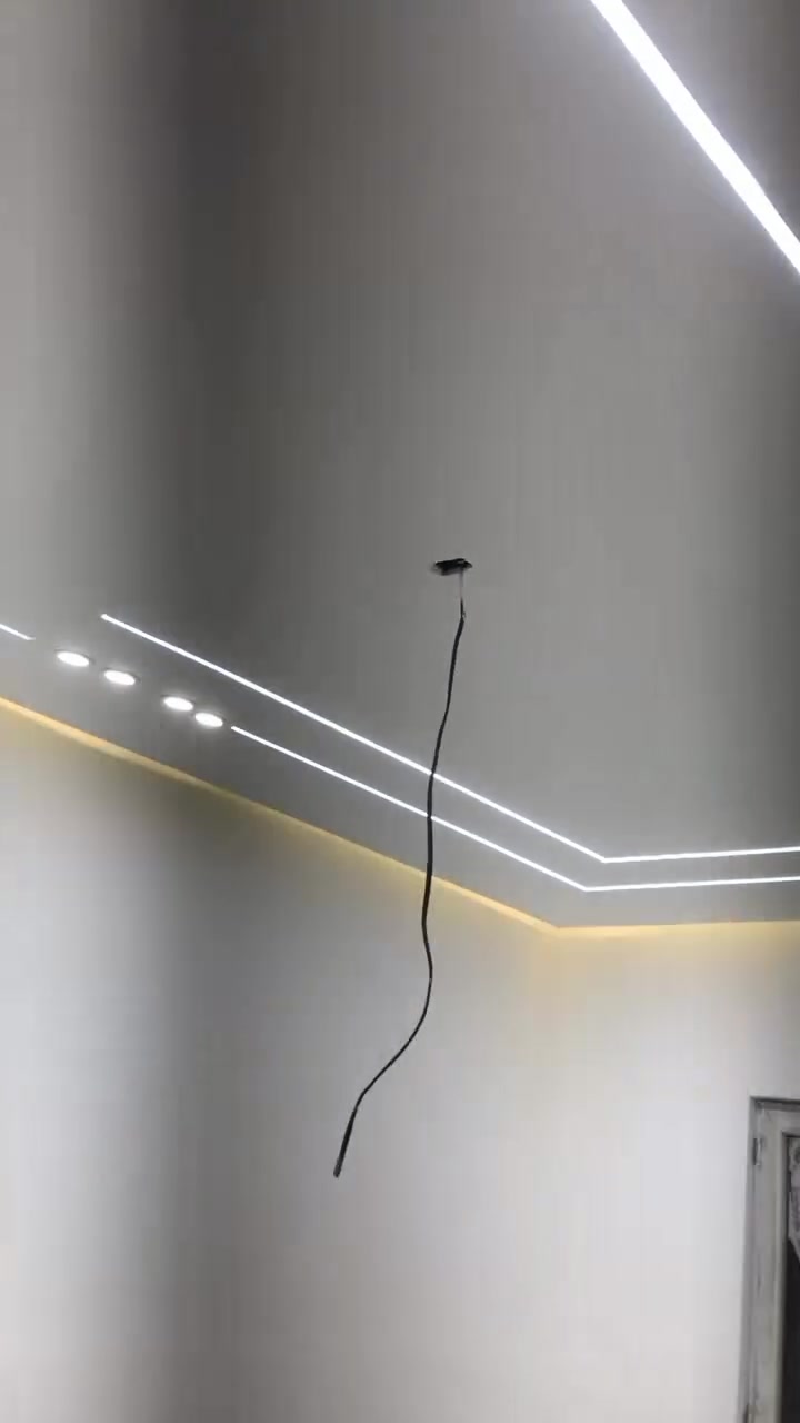 السلام عليك خلفه ديكور متفرغ كل عمل الديكور بديل الخشب بديل الشيبورد بديل الرخام جبسن بورد 
ول بوردكس سحبات بورك جداريه وسقفيه تغير لون السيراميك سقوف ثانويه تصليح صبغ كل ما يخص الصبغ ول ديكور اشتغل بانسب الاسعار مكان العمل بغداد
اطلع بل يوميه وشغل يرضي بي الله
الرقم ***********
