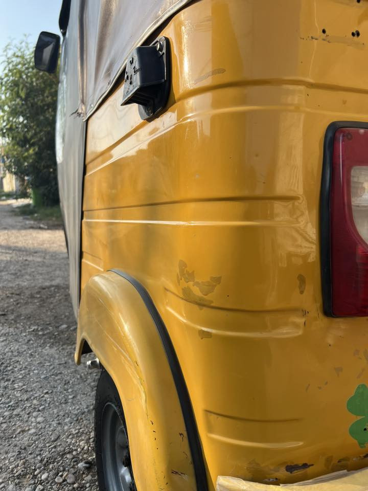 السلام عليكم
للبيع تكتك باجاج ( ٢٠١٩ )  شهر ١١  مضلع محسوبه على٢٠
مابيهه لاصبغ ولا معجون فقط الدوس ولغد بي بارد عوزه تككيل فقط مابي تكتك كبل لشارع  مكينه مجفته جاهزه من كهربائيات مسجل دمام علامه تكسي و زرازير ويه السكن عوزه ترتيبات بصيطه المكان المحموديه حي الموضفين  السعر ٥٨٠٠ وبيهه مجال حك الجيه فقط الميعجبه السعر لايعلق 
***********.           ***********
