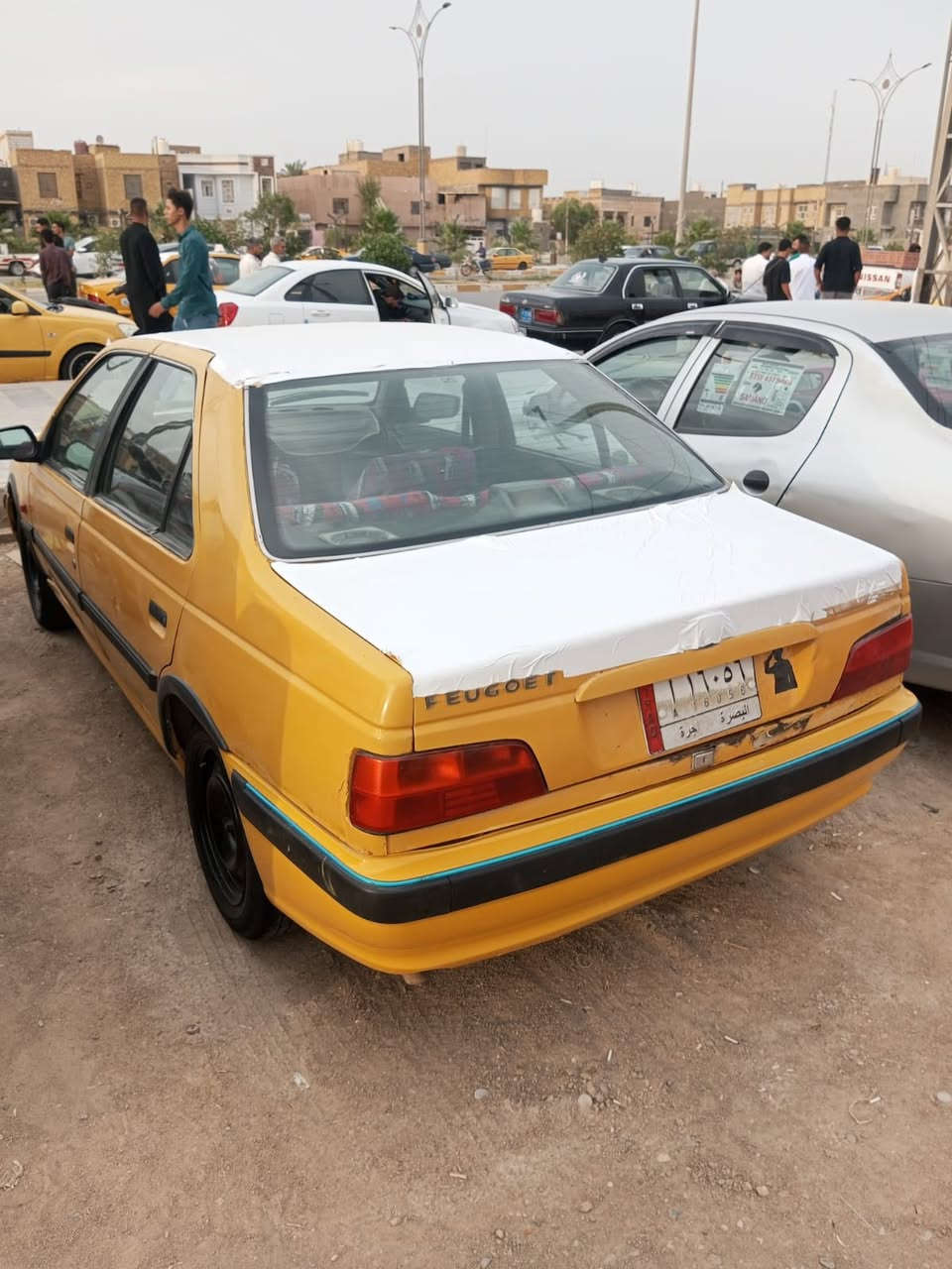 سلام عليكم بيجو بارص للبيع كير مكينه كفاله تحويل ثاني يوم مصفره هيئه وغرامات سعر 28 وبيها مجال قليل مكاني ناصريه مركز رقمي ***********

