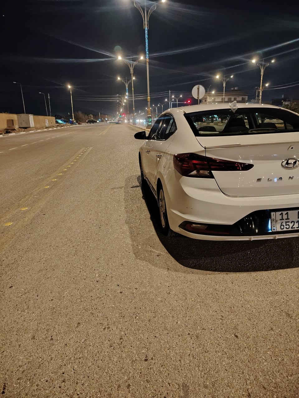 السلام عليكم
للبيع سيارة النترا موديل 2019 وارد امريكي فول مواصفات واحد على واحد باسمي رقم بغداد مكينه 2000 دوش كير At بيها 3 قطع صبغ  شرط بدون دواخل السعر 122 مكاني كربلاء
للاستفسار ***********
