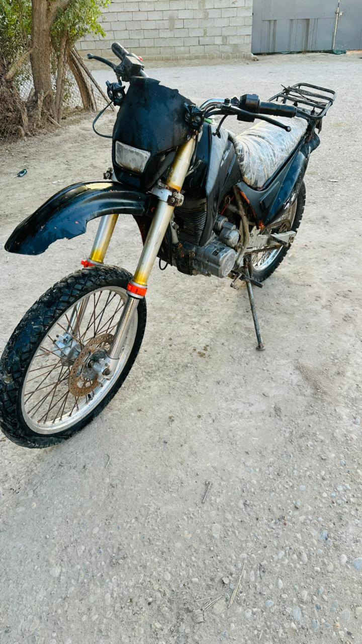 قفاز للبيع يراني مكينه بلادي 200/ كهربائيات جاهزه 
السعر 600 وبيه مجال للطيبين 
مكان ميسان علي الشرقي 
الرقم ***********
