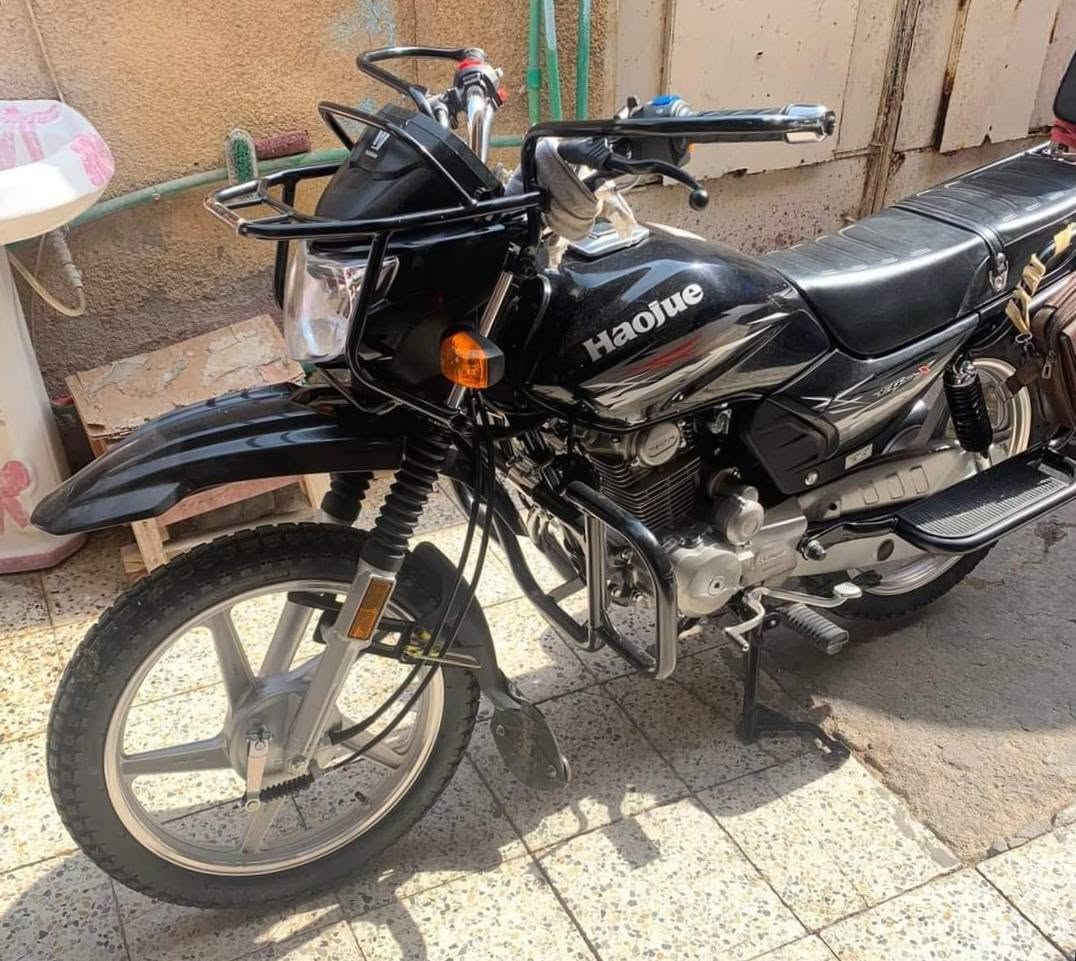 دراجه نوع هاوجي موديل 23 تاريخ الشراء سنة 23 شهر11رقم وسنويه تحويل للمشتري ثاني يوم محرك 150 دراجه نضيفه مامتعوبه ابد مجرد استخدام شخصي المحرك مامفتوح بي ولا برغي للبيع سعرها    1,000,700مليون و700  وبيها مجال قليل للتواصل ***********
