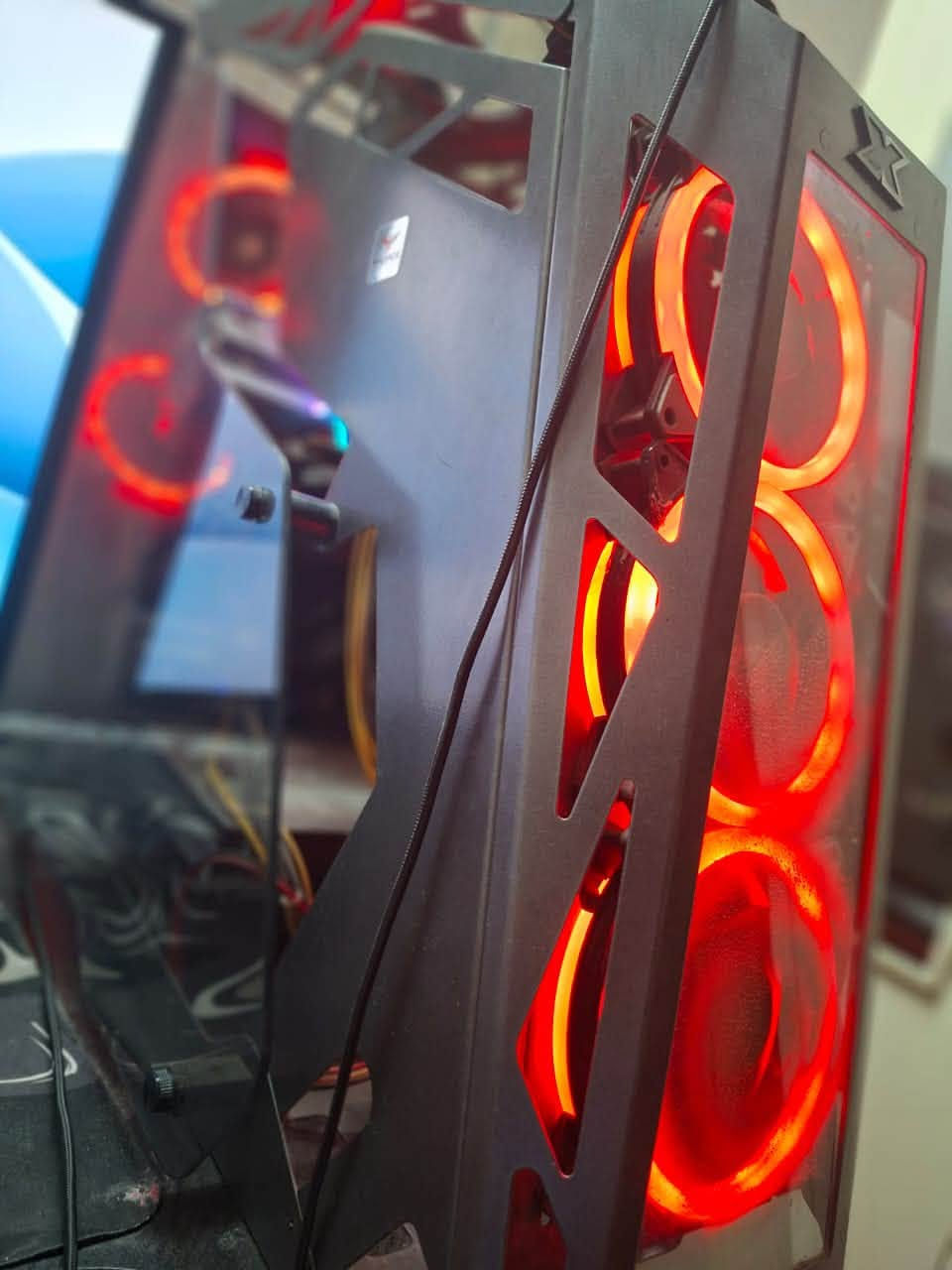 السلام عليكم تجميعه مرتبه ونظيفة
Case Zeus (5 Fans Rgb control) 
I5 9600K
مبرد هوائي rgb 
Abconcore white ct407w
MB MSI Tomahawk ATX z390
Ram 16 2*8 T-Force RGB
ssd 128 laxer
HDD 1t  blue 7200
RTX 2070 Super Pny 8GB 
PowerSuplay 650W thermaltelk
Pci wi-fi 6G

سعرها ٧٥٠ دينار وبيها مجال


**إذا كنت صاحب هذا الإعلان وتريد حذفه لأي سبب، رجاءا أرسل رسالة إلى الدعم الفني**