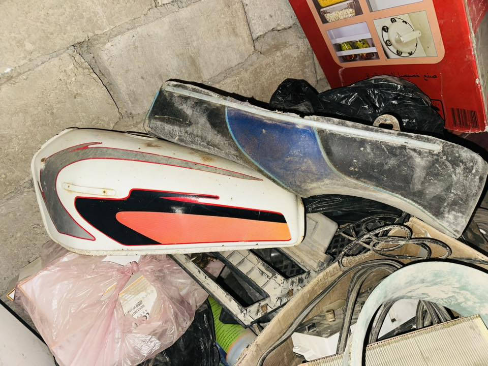 للبيع تايكر كامله مفصخه  شرط شغاله للاستفسار***********
