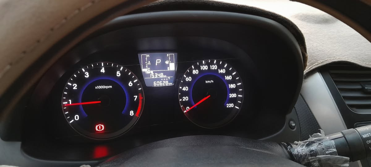 هونداي اكسنت موديل 2017 رقم بغداد ماشية 60 ألف محرك 1400 نظيفة جدا 
السعر 11000$ وبيه مجال
الاتصال ***********
