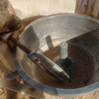 عجانه ام الجيس نظيفه كلش استعمال بس شهر واحد عراقيه السعر 350 وبيها مج...